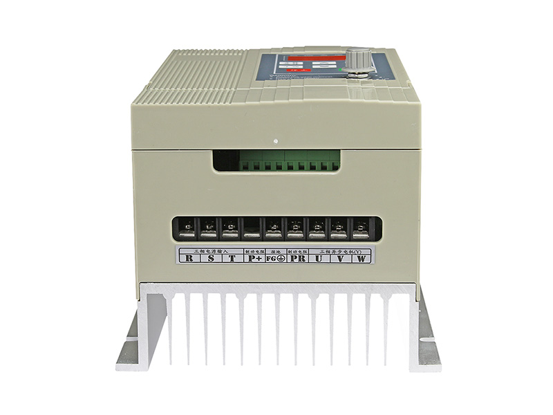 4000H三相水泵變頻器，380V恒壓供水變頻器，變頻恒壓供水，變頻器廠家